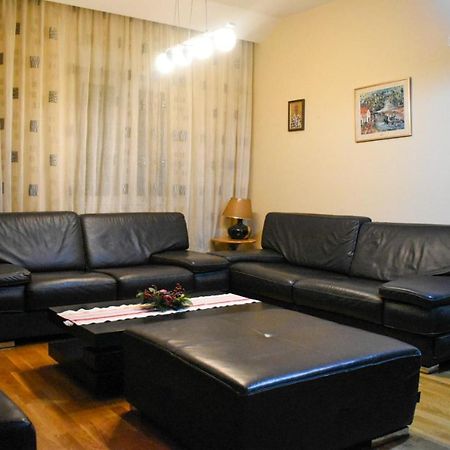 Apartman Sara 2 Podgorica Bagian luar foto