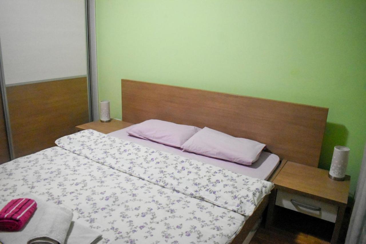 Apartman Sara 2 Podgorica Bagian luar foto